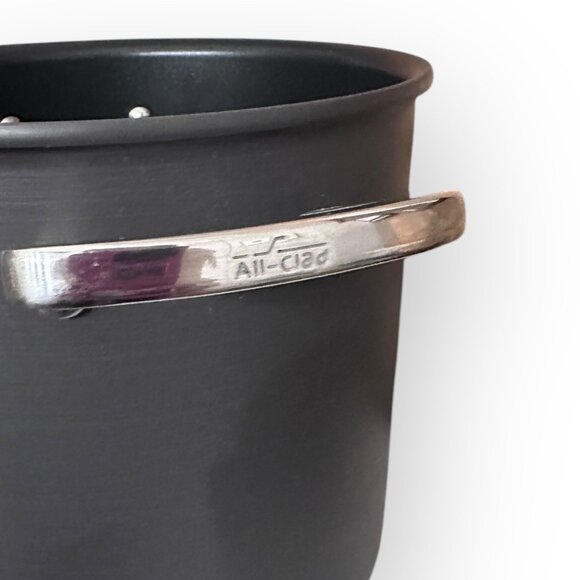 All Clad Non-Stick 8 Qt Stock Pot with Hard Anodized Aluminum - LID NOT INCLUDED - Picture 3 of 16